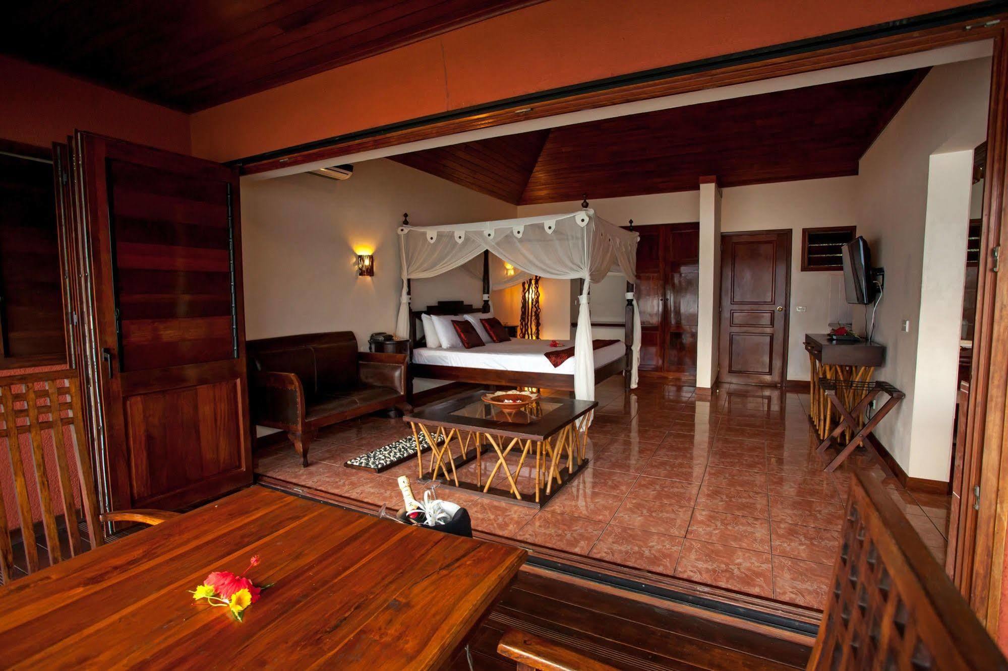 Sunset Bungalows Resort, Vanuatu Port Vila Eksteriør bilde
